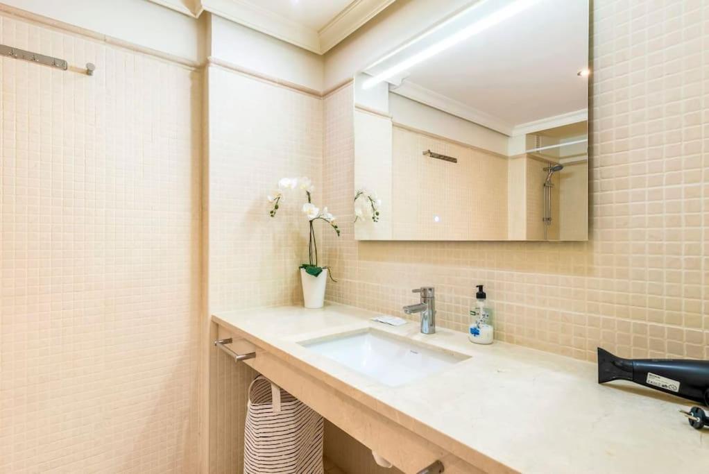 Bright And Welcoming Holiday Home Пуерто де Сантяго Екстериор снимка